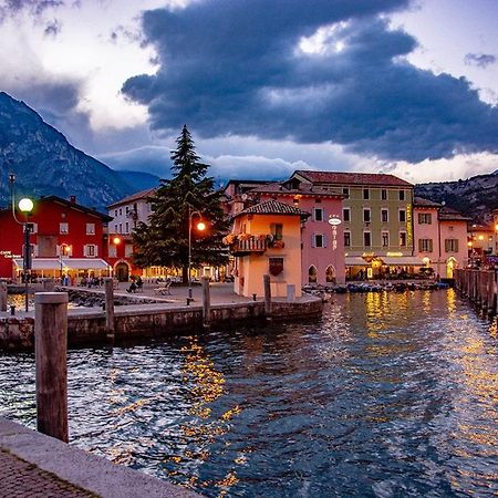 Vida Boa - Holiday Residence Torbole Sul Garda Esterno foto